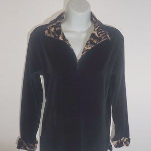 Sarah Bentley ** stylish Velour top in size Petite-Small.